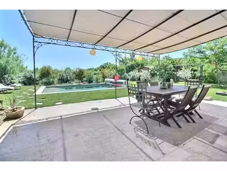 maison 127 m² avec 4 chambres + piscine à vacquières