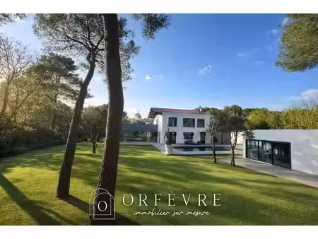 demeure de prestige castelnau le lez 6 pièce(s) 275 m2