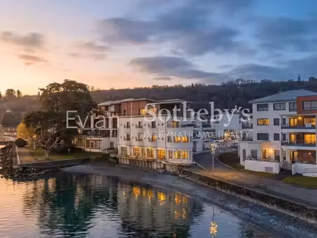amphion les bains  appartement pieds dans l'eau