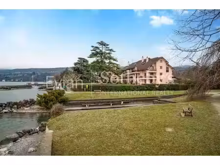 appartement pieds dans l'eau