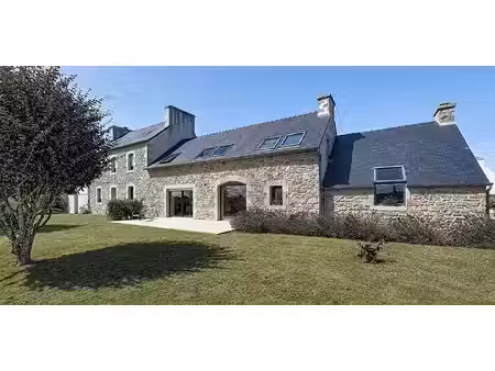 maison avec jardin et terrasse kerlouan (29)