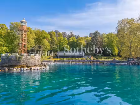vente exceptionnelle villa d'architecte pieds dans l'eau