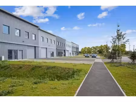 location local d’activités roissy en france 95700 383m² à 1481m²