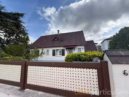 maison avec vie de plain-pied et jardin
