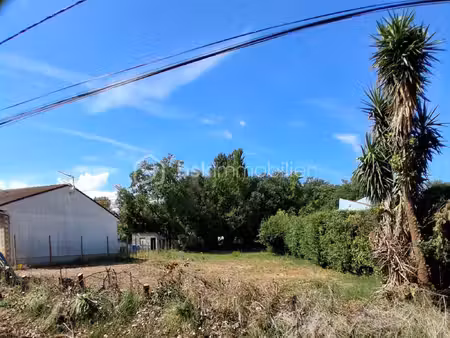 terrain de 1 000 m² à pezilla-la-riviere