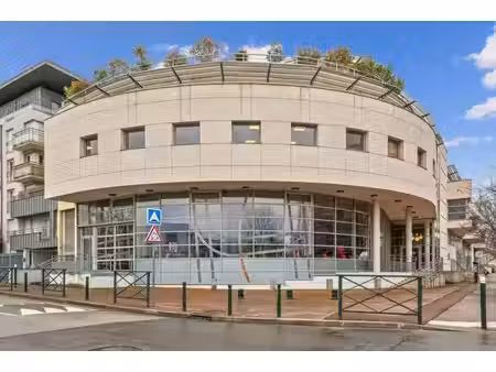 location bureaux 437m² à 1858m²