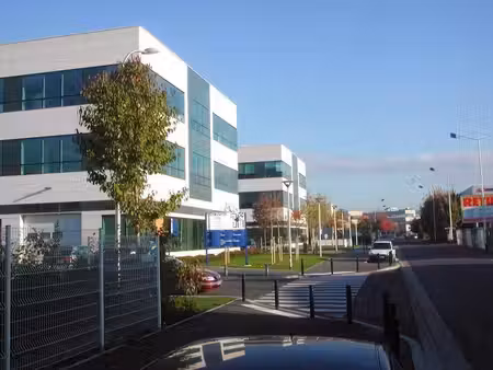 location bureaux 623m²