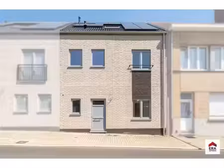 belle maison neuve 3 chambres à halle  parfaitement finie!