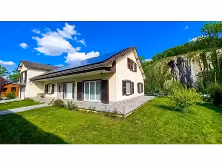 maison 4 chambres avec une belle vue dégagée