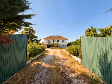 maison t5 de 98m2 sur belle parcelle arboré de 1500m2