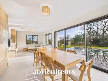 maison aux préstations soignées - dpe b - climatisation réversible - rénovation 2025 - vue
