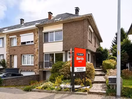 spacieuse maison 3 façades (225m²) idéalement située à halle