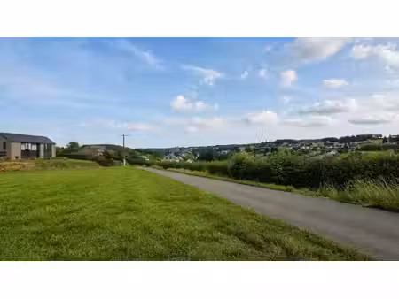 terrain à bâtir avec vue dégagée et orientation plein sud à