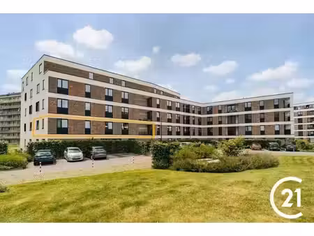 appartement 3 chambres avec terrasse  parking et cave