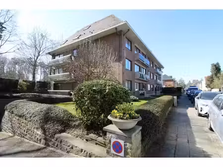 appartement 2 chambres idéalement situé avec terrasse orient