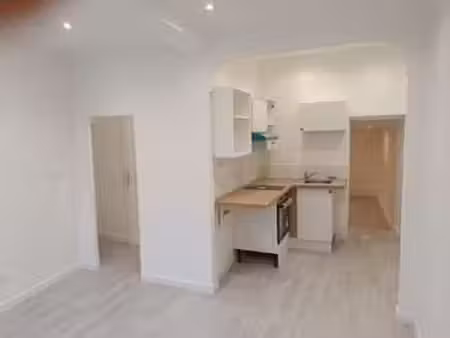 location appartement 3 pièces à apt (84400) : à louer 3 pièces / 50m² apt