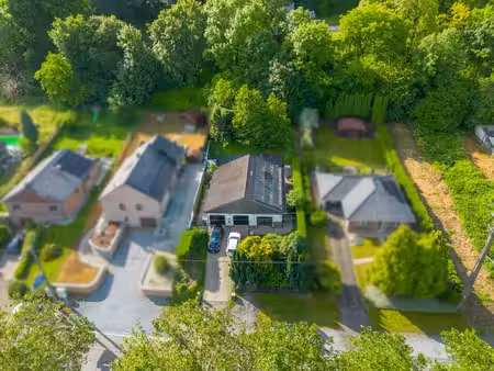 super bungalow 4f - 2 ch - elec ok - peb c - jardin - garage