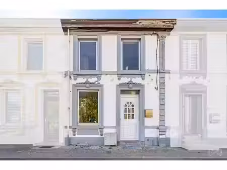maison à rénover 2 ch. avec jardin et garage!