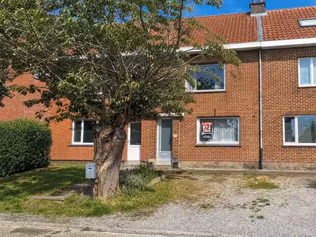 belle maison avec jardin et parking privé
