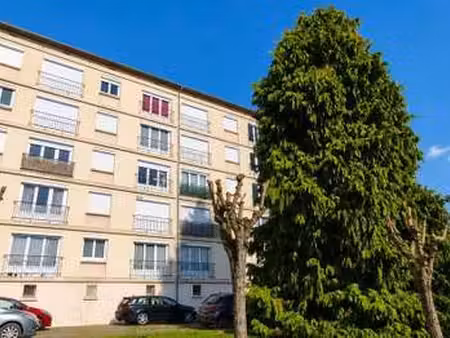 location appartement 2 pièces à limoges (87000) : à louer 2 pièces / 43m² limoges