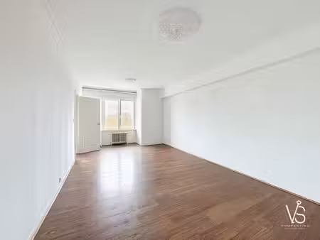 appartement lumineux 3 chambres en plein cœur de la ville