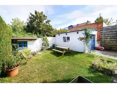 charmante maison + atelier/garage + jardin