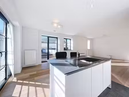 appartement 2 ch. avec terrasse à laeken