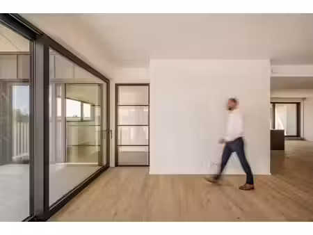 magnifique penthouse 4 chambres-250m²
