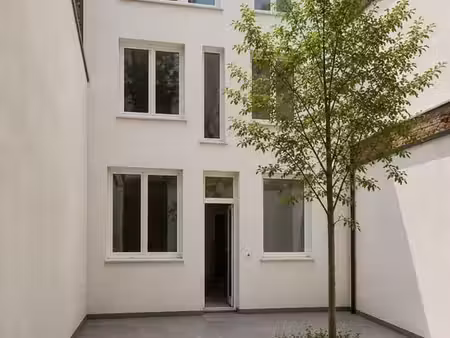arrière maison entièrement rénovée +/-85m² (parachèvement e