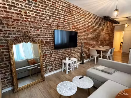 cachet & tranquillité : studio avec briques apparentes