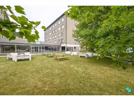 gerenoveerd appartement in deerlijk met garage