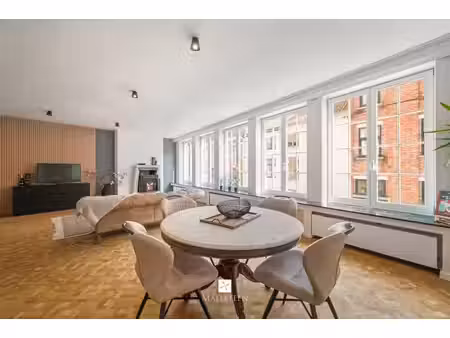 élégante maison de maître avec garage au cœur de bruges