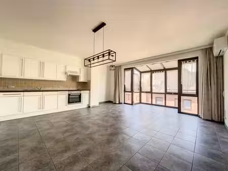 magnifique appartement 1 chambre avec terrasse et cave ! lib