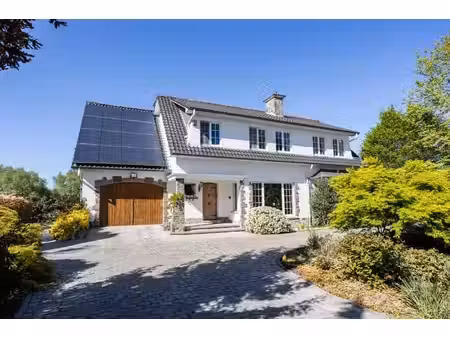 belle propriété dans un quartier calme près de gavers