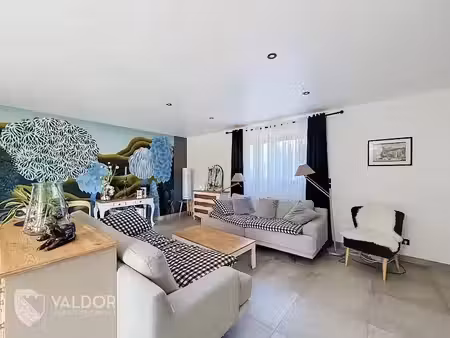 vente maison 5 pièces 113 m² à quincié-en-beaujolais (69430)  375 000 €