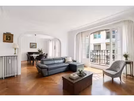appartement de luxe à vendre dans le quartier daumesnil