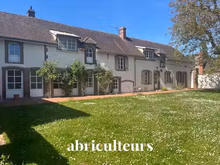 maison prestigieuse de 409 m² du xixe rénovée à vendre à croisilles (28210)