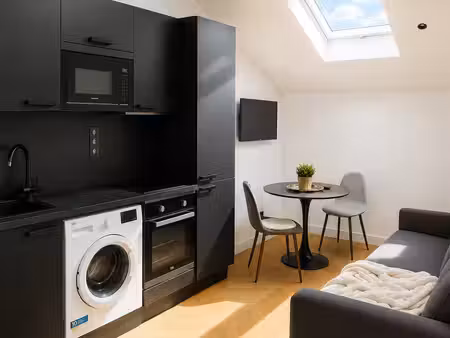 nice foch – 3 pièces 58 m² – dernier étage – refait à neuf