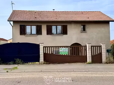 maison individuelle avec jardin à sainte marie aux chênes