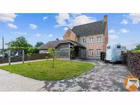 mol - landelijke woning met paardenststallen op ca. 1 3 ha