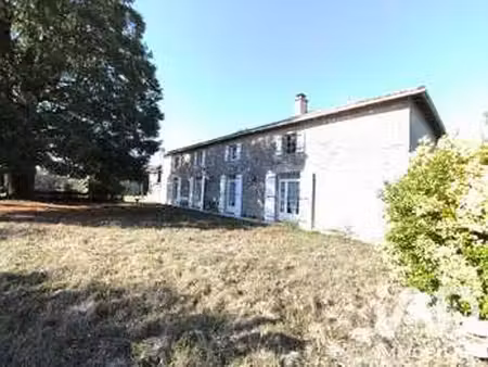 vente maison à lezay (79120) : à vendre / 161m² lezay