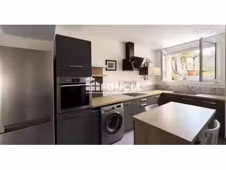 maison 3 chambres avec jardin et stationnement – quartier recherché