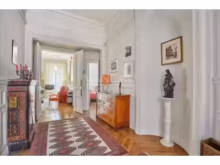 appartement de luxe à vendre dans le quartier lafayette-richer