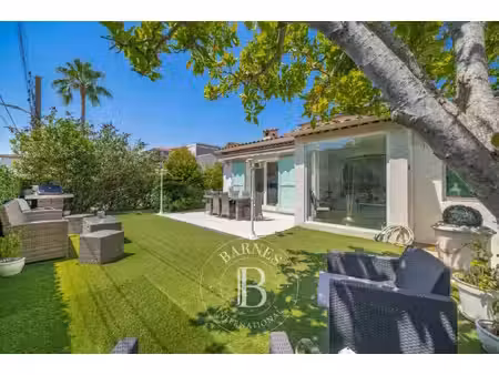 villa de luxe à vendre dans le quartier village centre