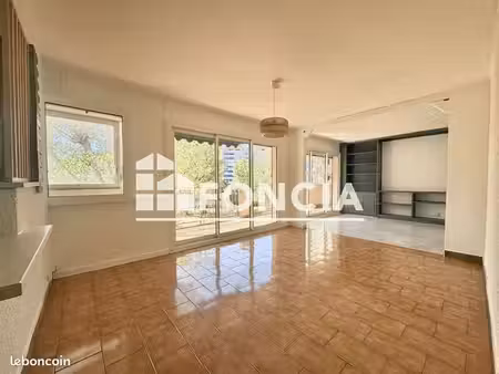appartement 6 pièces 99 m²