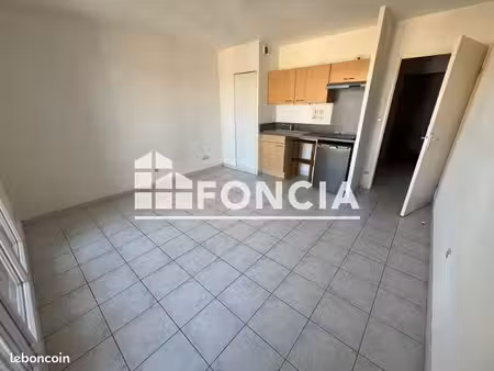 studio 1 pièce 25 m²