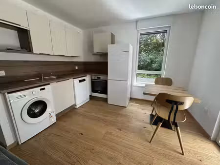 studio 1 pièce 26 m²