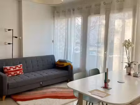 loue t1 meublé 34 m2 avec loggia