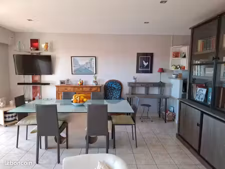 loue appartement meublé cm