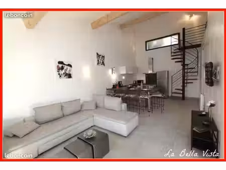 location meublée dans propriété privée avec parking privé